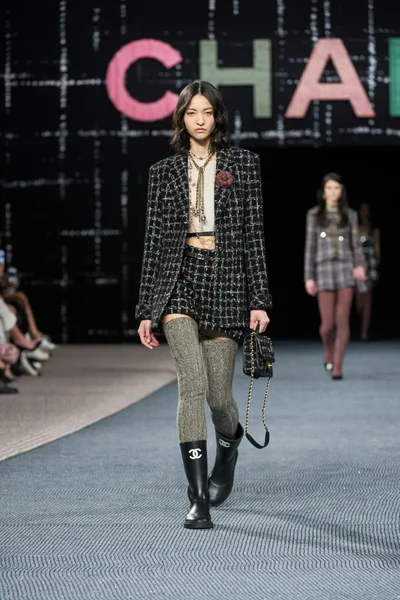 Look 53